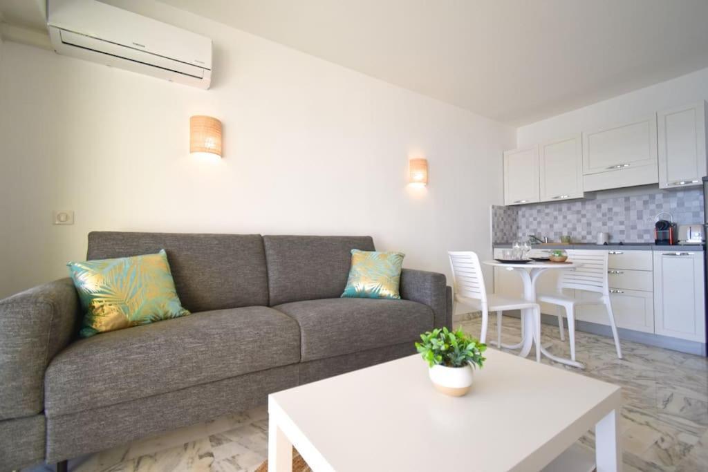Apartment Le Cap Bleu - Emplacement Vue Exceptionnelle - Front De